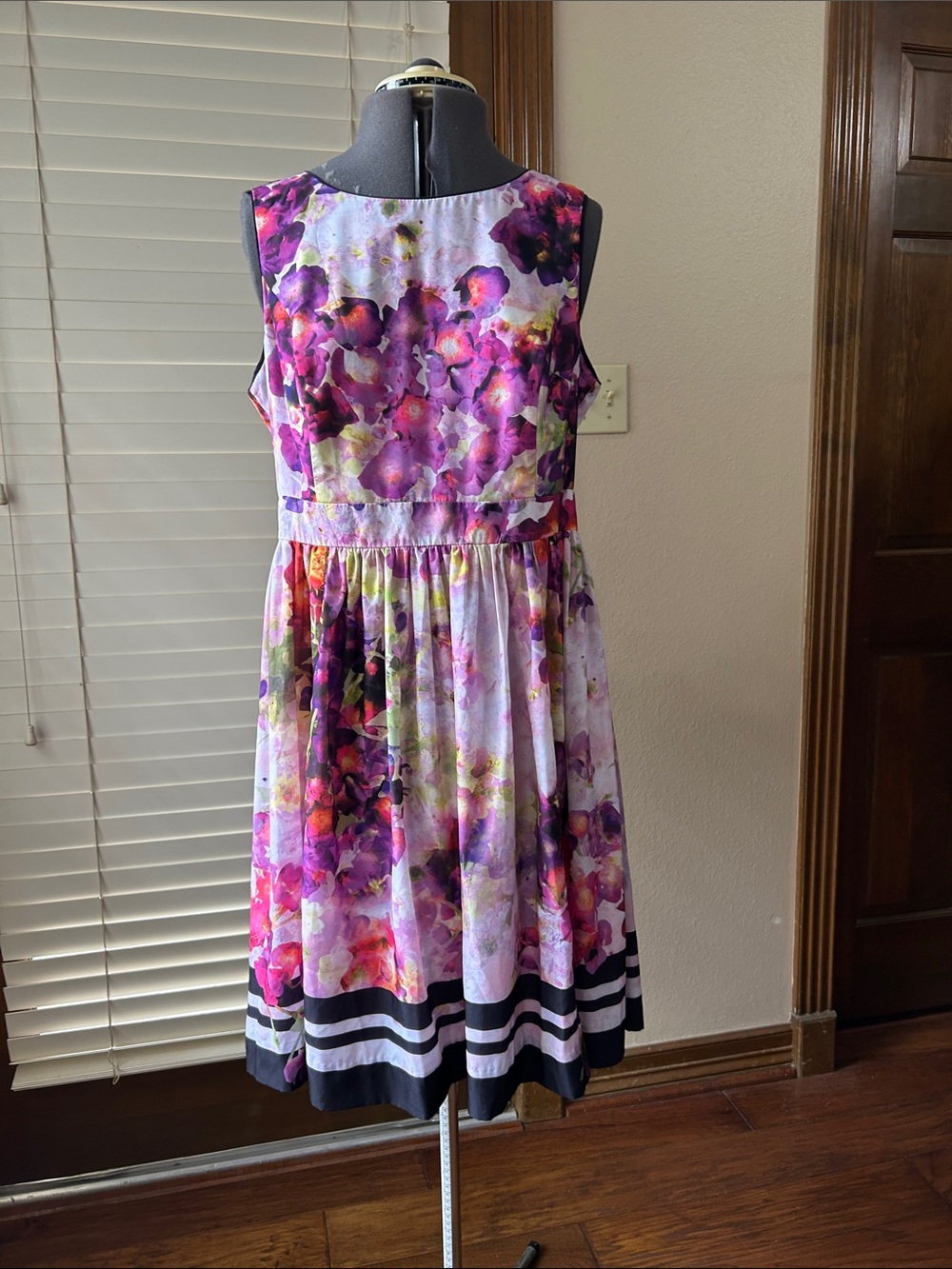 Liz Claiborne Floral Fit & Flare Sleeveless Dress in Purple Floral Sz 14